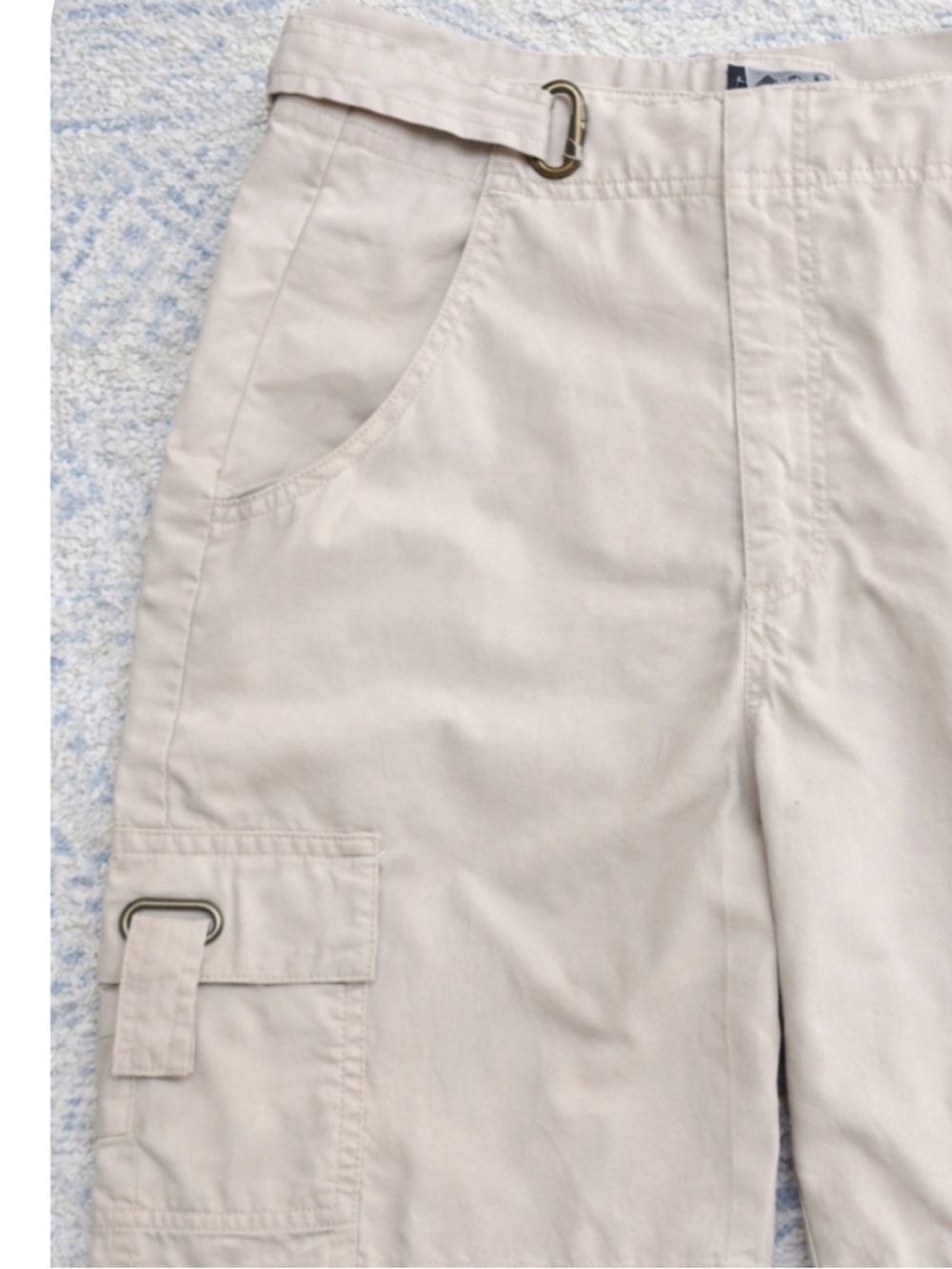 Columbia Tan Sportswear Label Detail